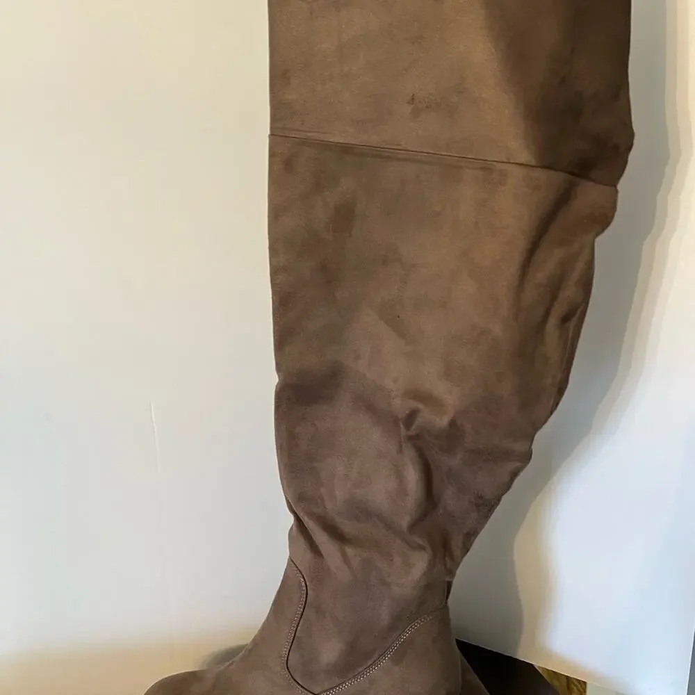JOURNEE COLLECTION WOMENS TALL BOOT SIZE 11WC! NEW!!